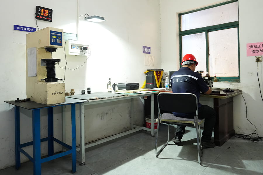 Sertlik test cihazı